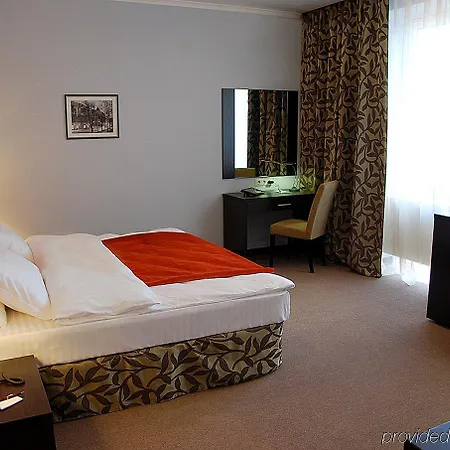Hotel Bontiak 4*